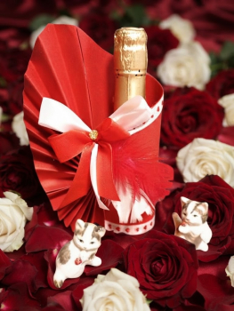Geschenkschachtel mit kl.Sektflasche