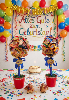 Naschbaum 40cm roter Topf blaue Schleife Süßigkeitenbaum Kindergeburtstag