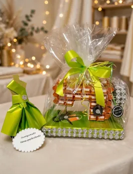 Preview: Pralinen Nähmaschine sehr edel Geburtstags Geschenk