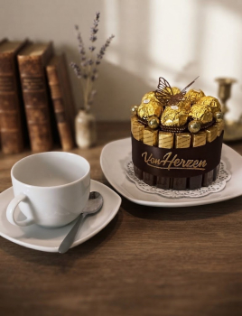 Pralinentorte „Von Herzen“ – das besondere Dankeschön