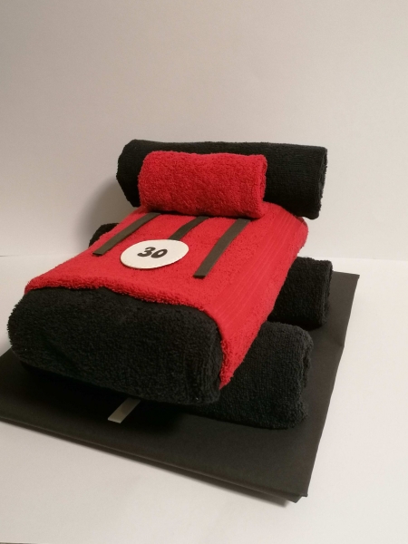 Rennwagen Handtuchfigur