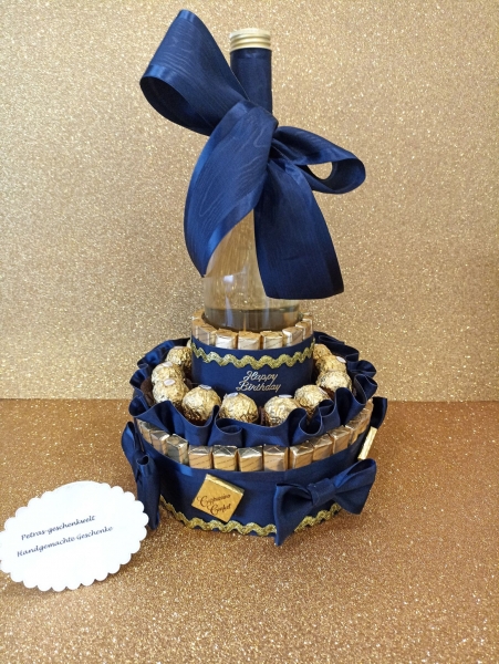 Pralinentorte sehr edel zum Geburtstag