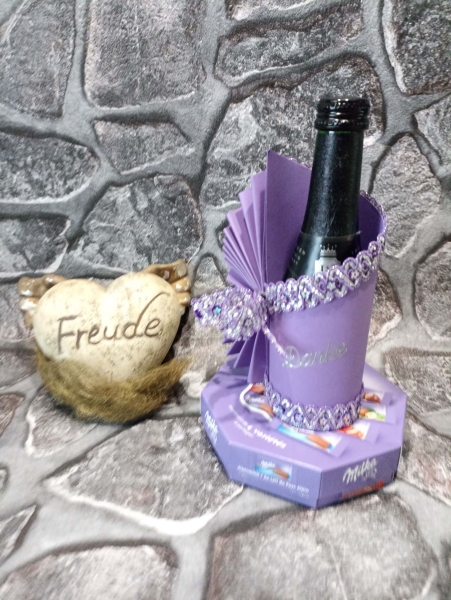 Gastgeschenk  Geschenkschachtel mit kl.Sektflasche