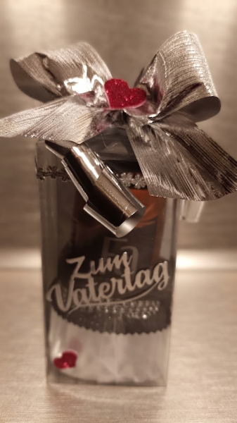 Praktische Vatertags-Geschenkbox für Papa & Opa