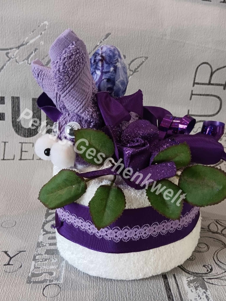 Handtuchtorte zu Ostern Gastgeschenk