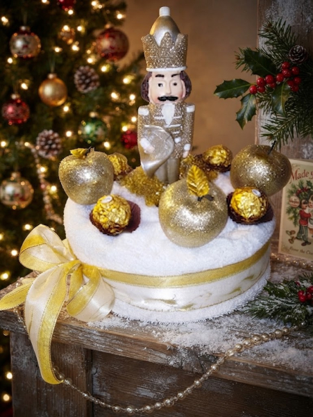 Handtuchtorte zu Weihnachten für Damen