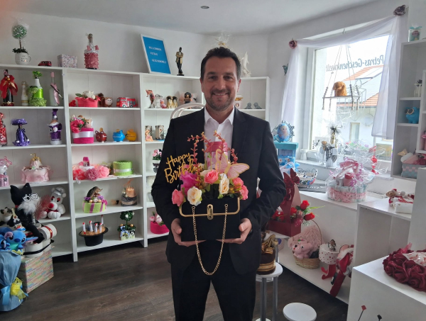 Geschenktasche schwarz mit Rosen zum Geburtstag